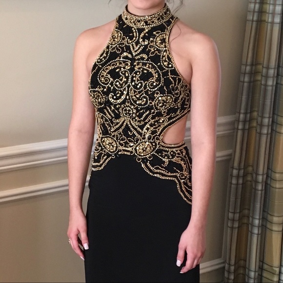 Sherri Hill Prom Dress - Picture 4 of 14